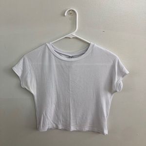 white cropped t-shirt